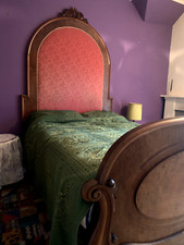 VICTORIAN ANTIQUE BED WALNUT