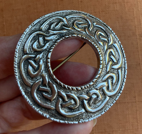 Vintage celtic knot brooch - knot,