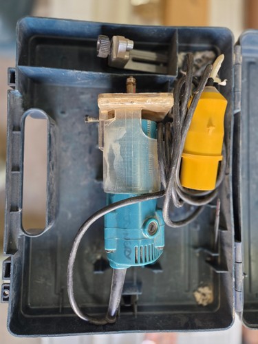 Makita 3703 110v - , laminate