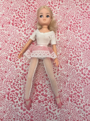 Pedigree sindy ballerina - ballerina, doll