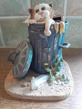 Comic & Curious Cats - Linda