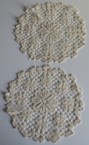 Vintage bobbin lace doilies - bobbin,