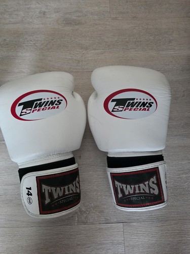 Twins boxing gloves 14oz - boxing,