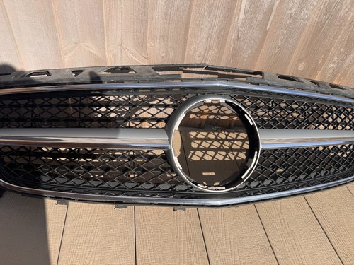 Genuine mercedes benz cls c218 - mercedes-benz,