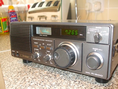 Kenwood r600 radio - kenwood,