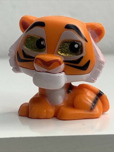 Disney doorables figure - disney,