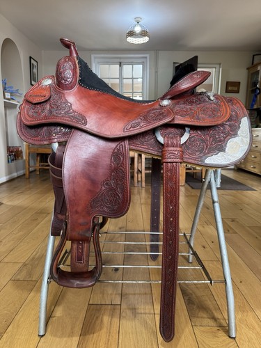 Western saddle