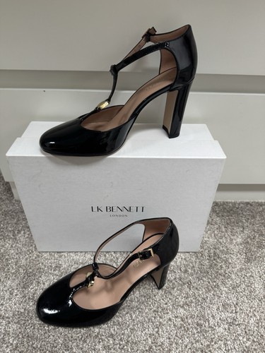 Bennett almina bar court - lk,