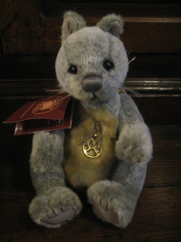 Charlie bears dray - 10",