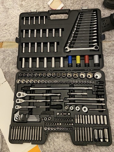 Halfords sokets 200 pieces - halfords,