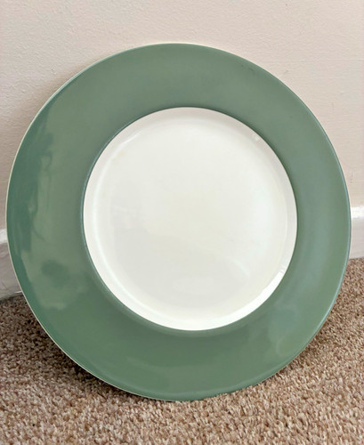 Wedgwood bone china dinner - 4,