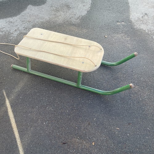 Vintage old fashioned sledge - old,
