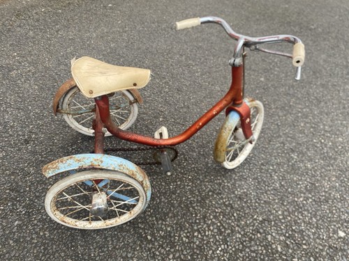 Vintage retro tricycle - tricycle, raleigh