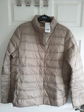 BNWT Uniqlo Women's Water