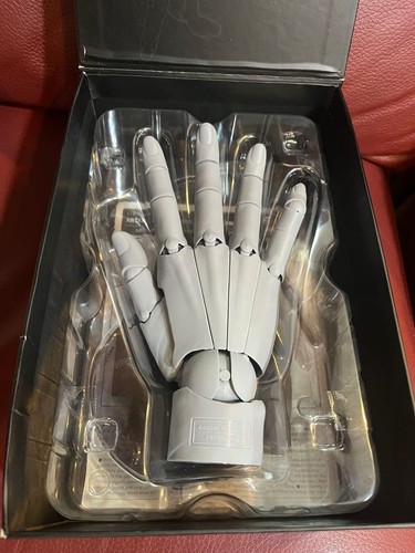 Artist support item hand model - artist,