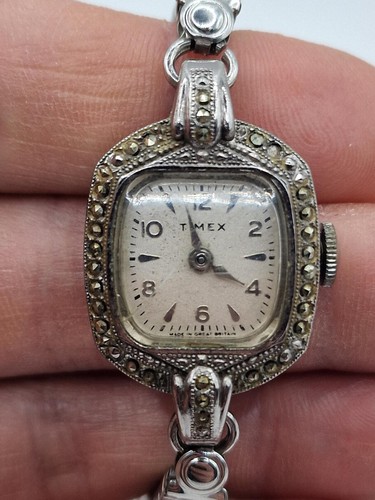 Vintage timex ladies watch - timex,