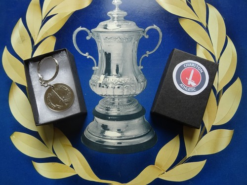 Vintage charlton athletic - athletic, esso