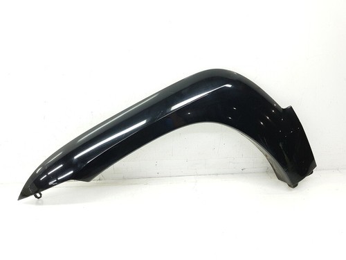 Front left molding toyota land - front,