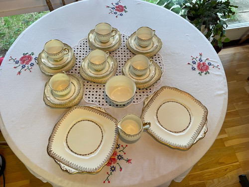 Royal albert crown - royal,