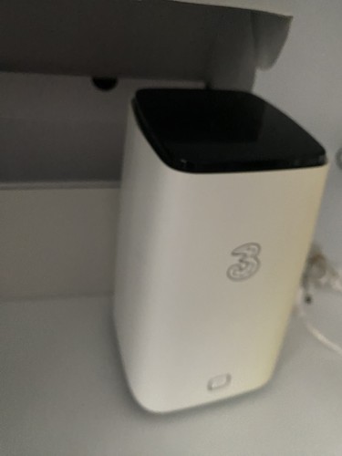 Zyxel nr5103e mobile wifi 5g - zyxel,