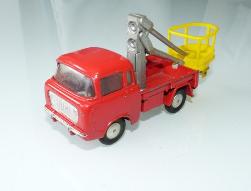 Vintage corgi toys jeep fc - toys,