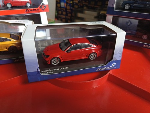 Boxed model solido - boxed,