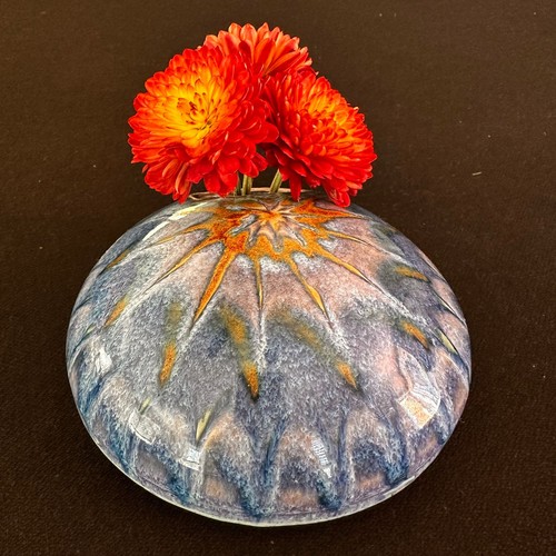 Unity pond pottery - pond, ikebana