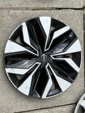 NISSAN JUKE 17" WHEEL TRIM X 1
