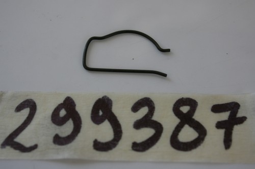 Seat lock spring - spring, gilera