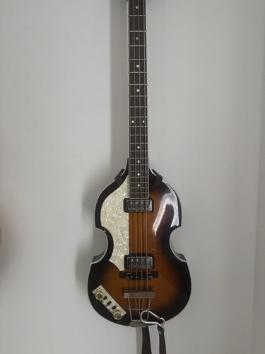 Left handed hofner - handed,