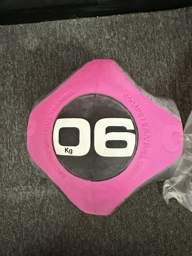 Escape dual grip medicine ball - escape,