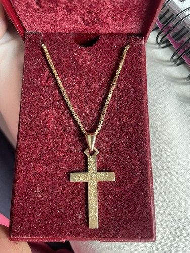 9ct gold cross pendant and - , box