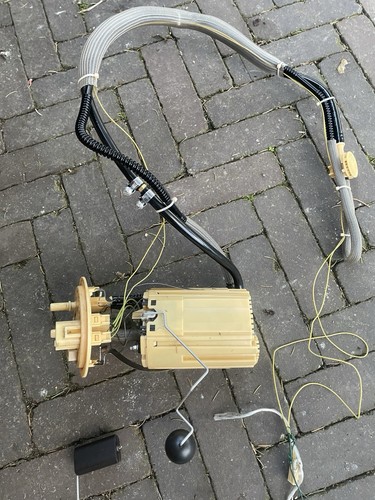 Volvo xc90 2012 fuel pump - d5,