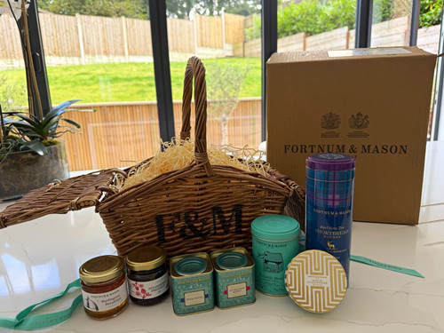 Fortnum mason wicker gift - fortnum, &