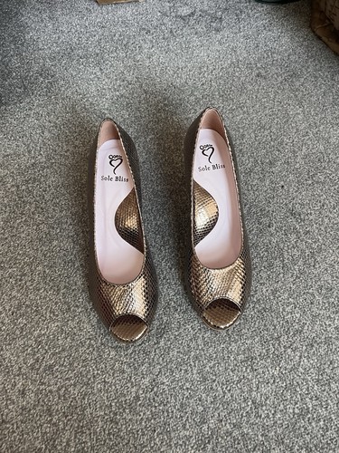 Women golden heels - golden,