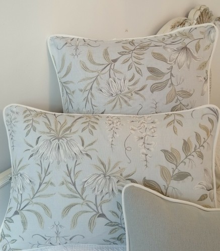 Cushion cover in laura - cushion,