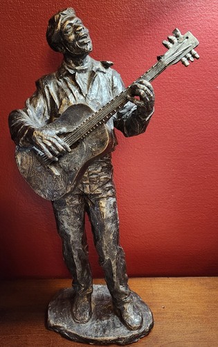 Jazz guitar player resin - guitar,