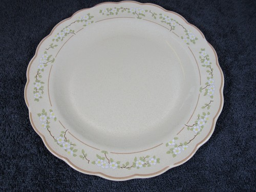 Lovely vintage royal - lovely,