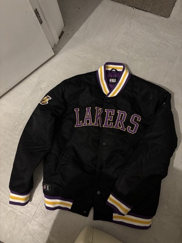 Lakers nba jacket size m - nba,