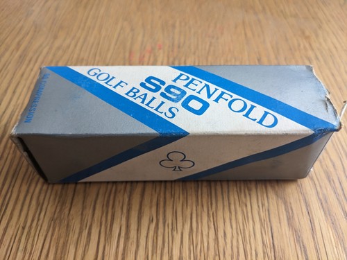 Golf balls unused 2x - balls,