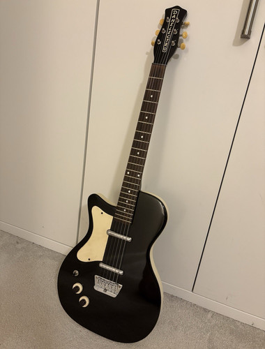 Left handed danelectro - danelectro, u2