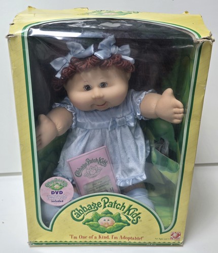 Cabbage patch doll with birth - patch,