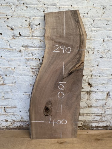 Waney edge live walnut - live,