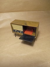 VINTAGE TRI-ANG DOLL'S HOUSE