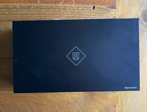 Black ravioli power ground - black,