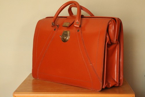 Vintage expandable leather - expandable,