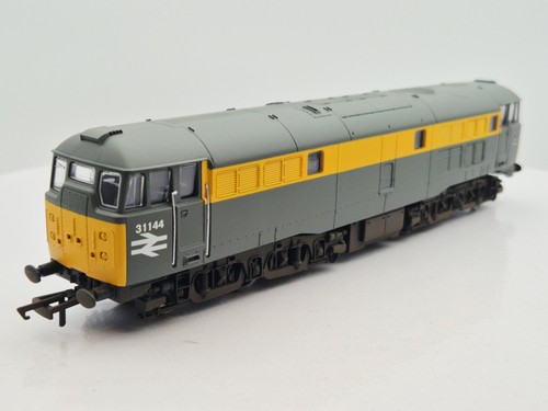 Hornby r3275 class - hornby, 31144