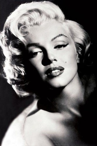 Marilyn monroe glamour large - monroe,
