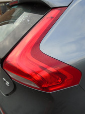 16 VOLVO V40 MK2 2.0D SE OFFSIDE REAR TAIL IGHT UNIT 12-19 BREAKING CAR