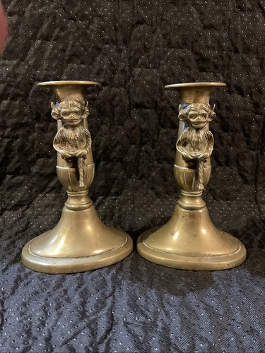 Antique brass lincoln imp - brass,